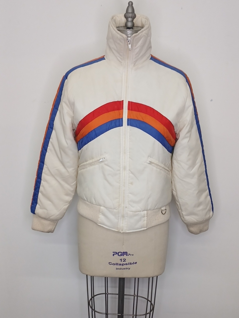 Vintage Ski Jacket Puffer Jacket with Rainbow Detail